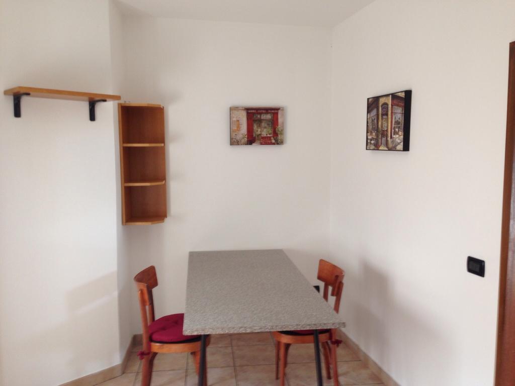 De La Tour Hotell Tirano Rum bild